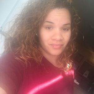Meet your Posher, Noemi